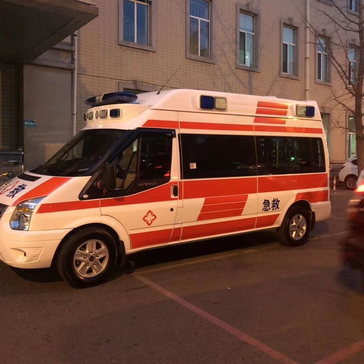 盐边夜间租赁救护车护送病人转院：安全转运的 8 大核心注意事项